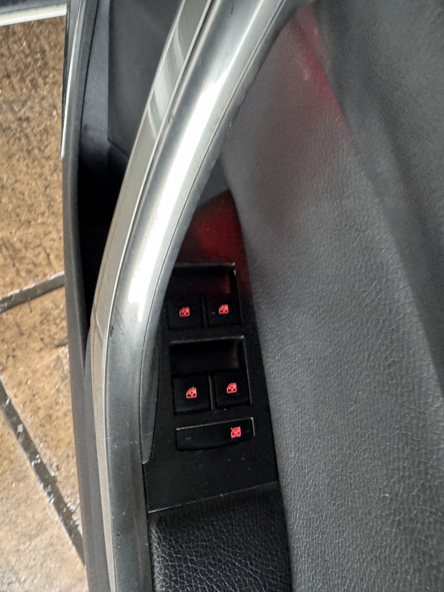 Used Vauxhall Astra 2011 for sale - 76848665: Photo 19