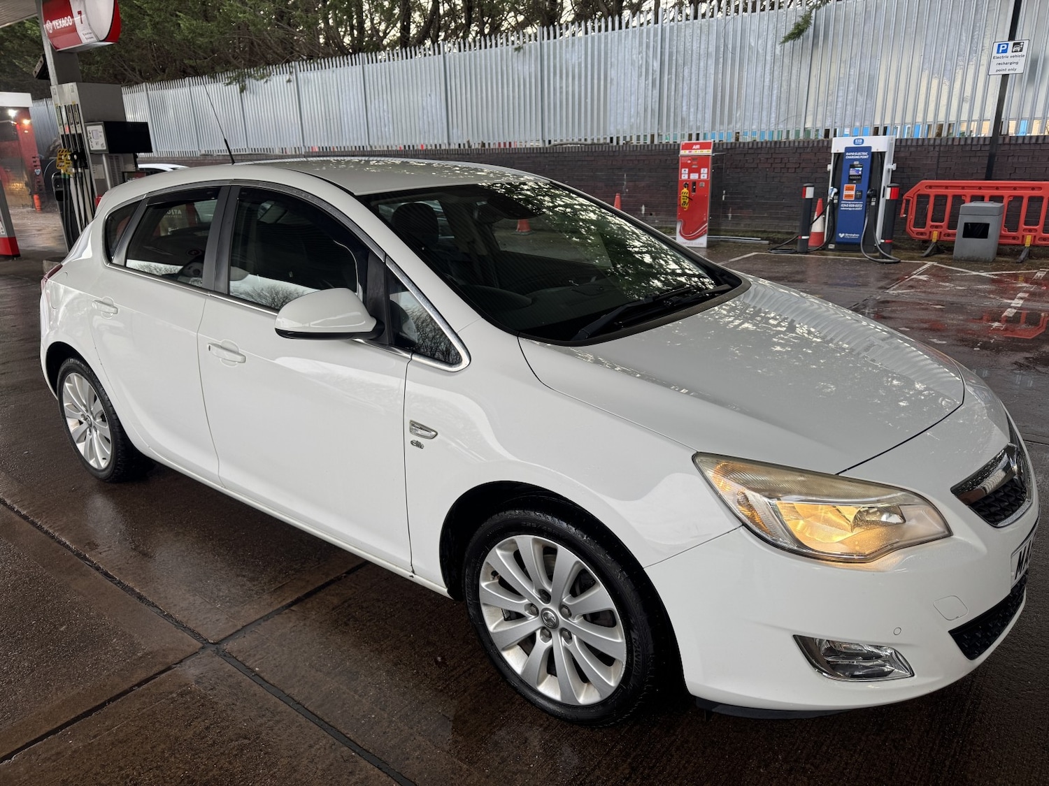 Used Vauxhall Astra 2011 for sale - 76848665: Photo 8