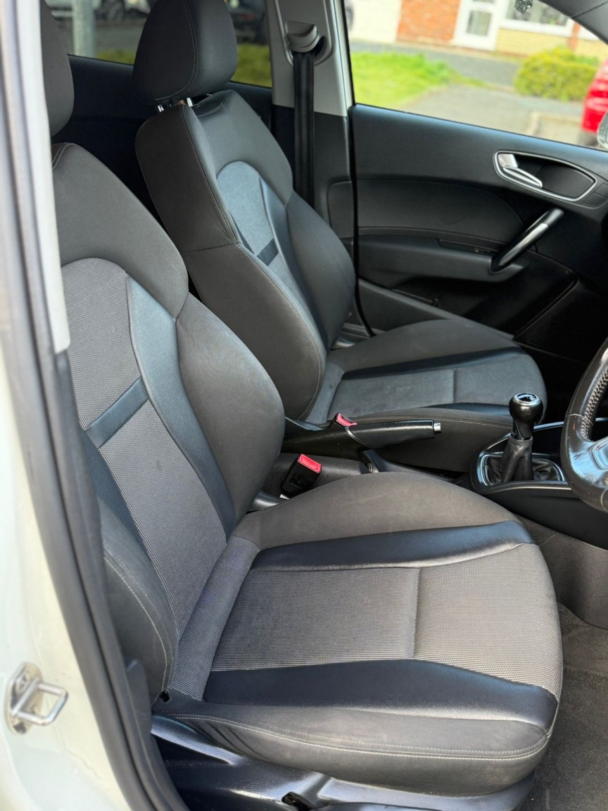 Used Audi A1 2012 for sale - 78182937: Photo 12