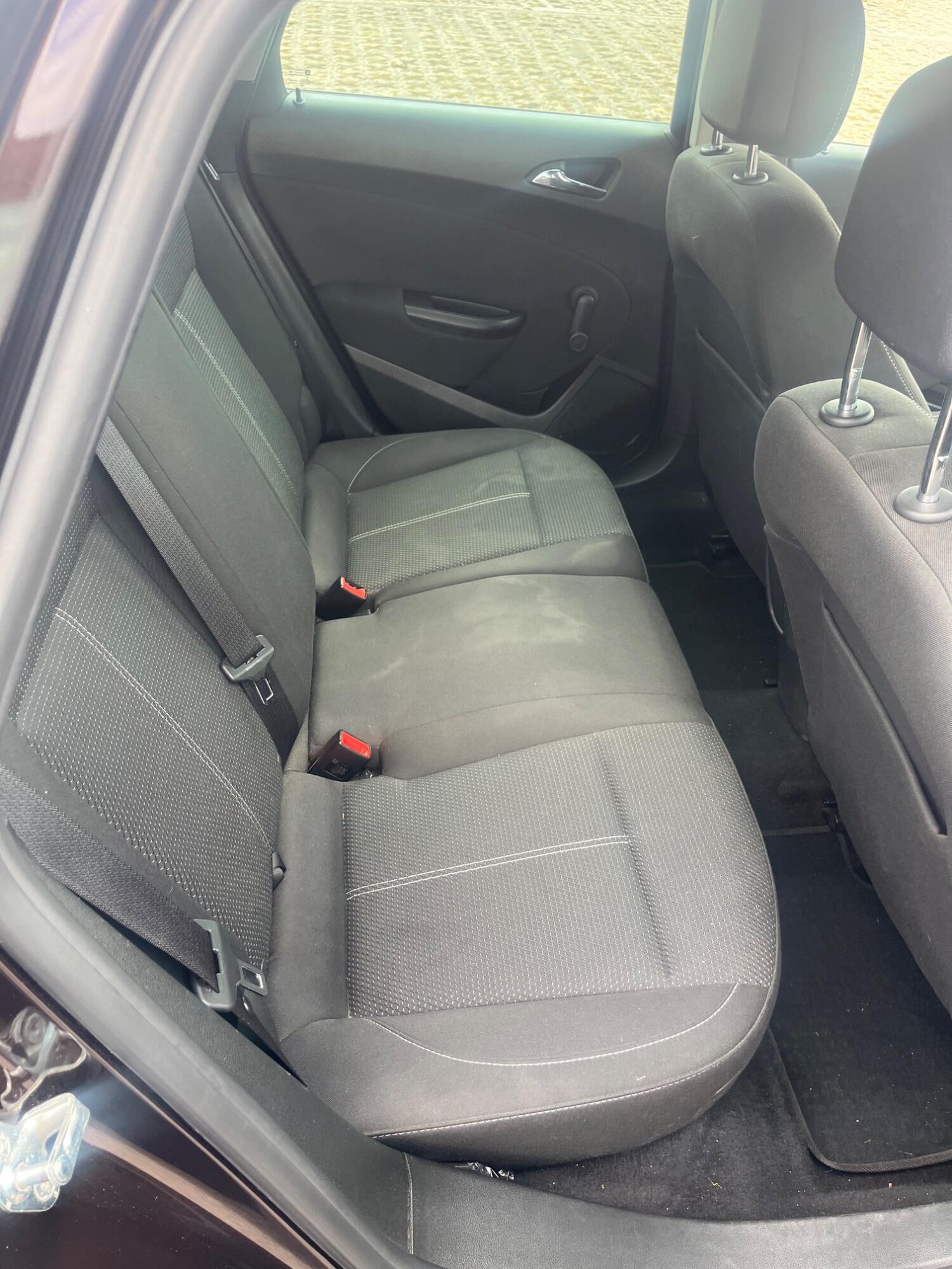 Used Vauxhall Astra 2013 for sale - 77464924: Photo 12