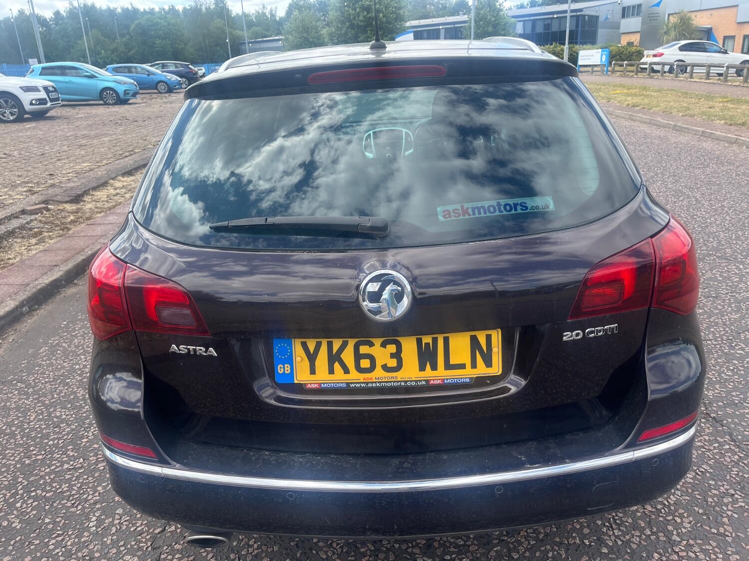 Used Vauxhall Astra 2013 for sale - 77464924: Photo 2