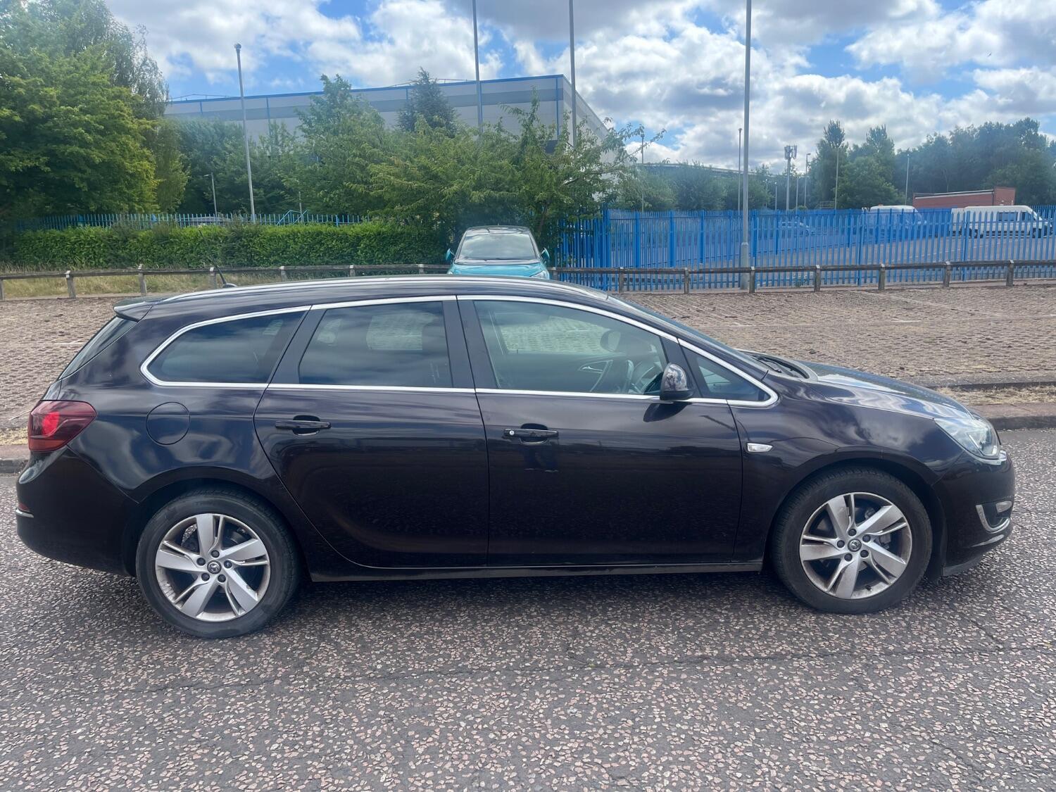 Used Vauxhall Astra 2013 for sale - 77464924: Photo 6