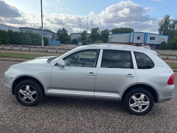 Used Porsche Cayenne 2005 for sale - 75497269: Photo