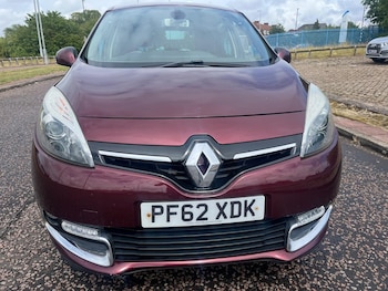 2012 - 1.5 dCi Dynamique TomTom 5-Door