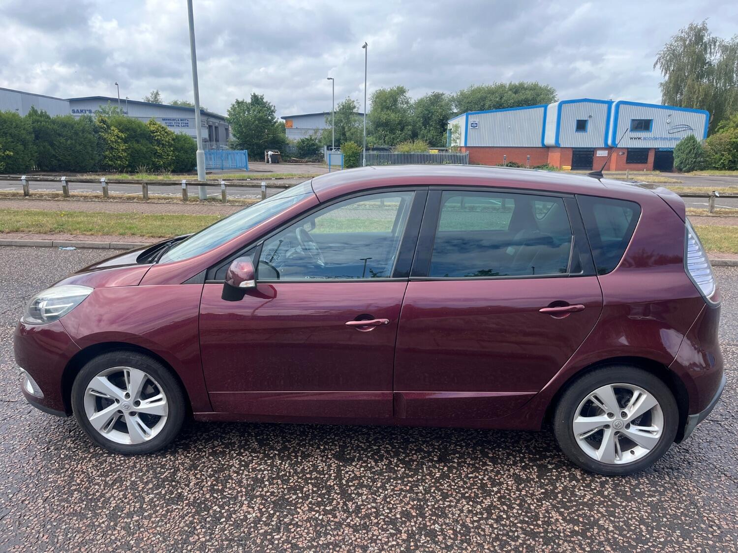 Used Renault Scenic 2012 for sale - 76793455: Photo 5