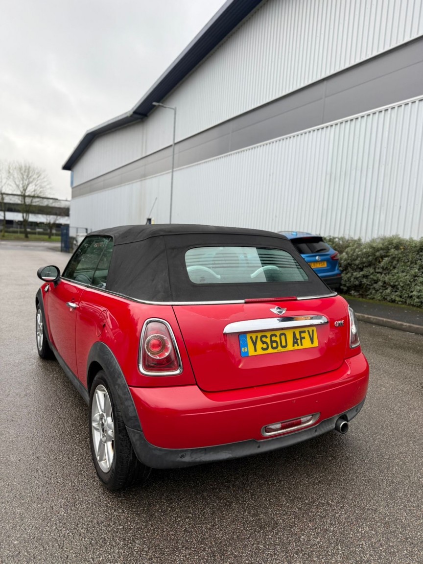 Used MINI Convertible 2010 for sale - 77494703: Photo 10