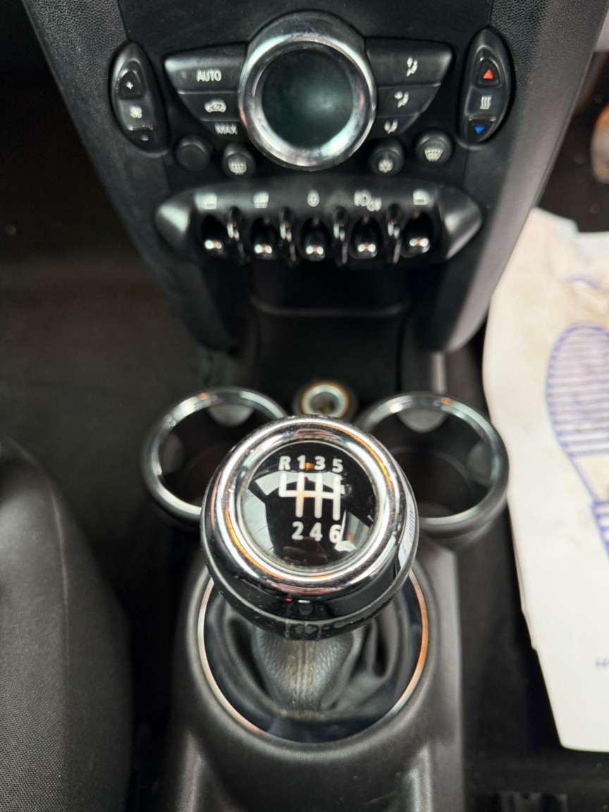 Used MINI Convertible 2010 for sale - 77494703: Photo 15