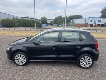 Used Volkswagen Polo 2013 for sale - 79257615: Photo