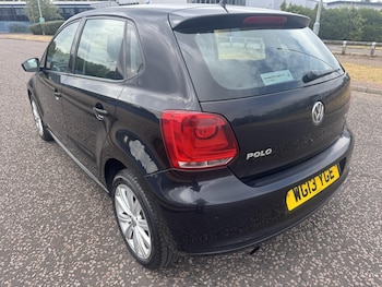 Used Volkswagen Polo 2013 for sale - 79257615: Photo