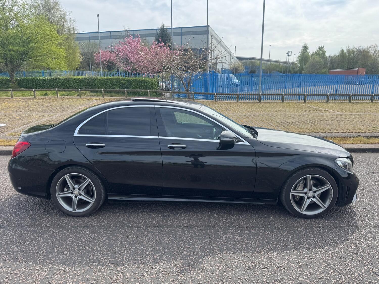 Used Mercedes-Benz C Class 2015 for sale - 76793495: Photo 4