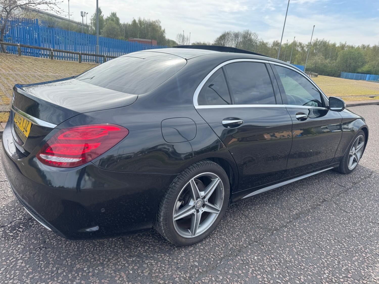 Used Mercedes-Benz C Class 2015 for sale - 76793495: Photo 5