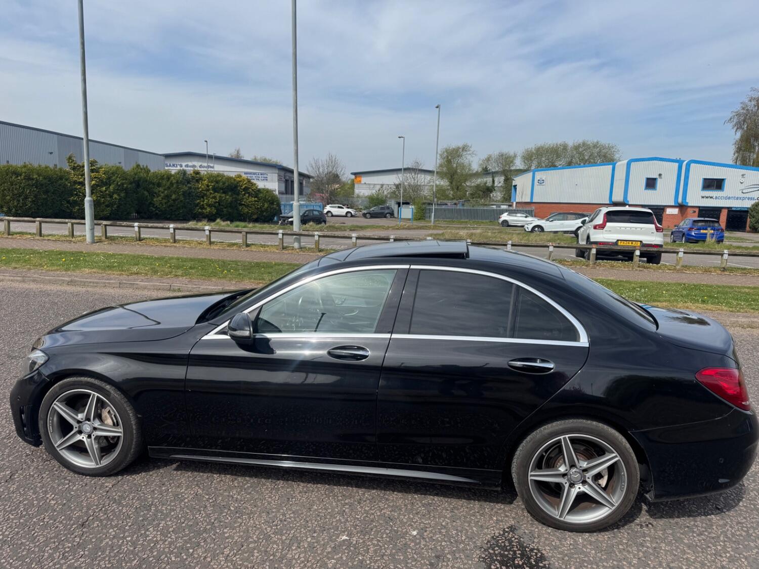 Used Mercedes-Benz C Class 2015 for sale - 76793495: Photo 8