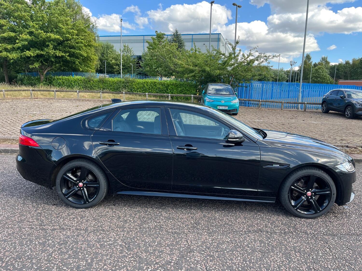 Used Jaguar XF 2018 for sale - 76793467: Photo 10