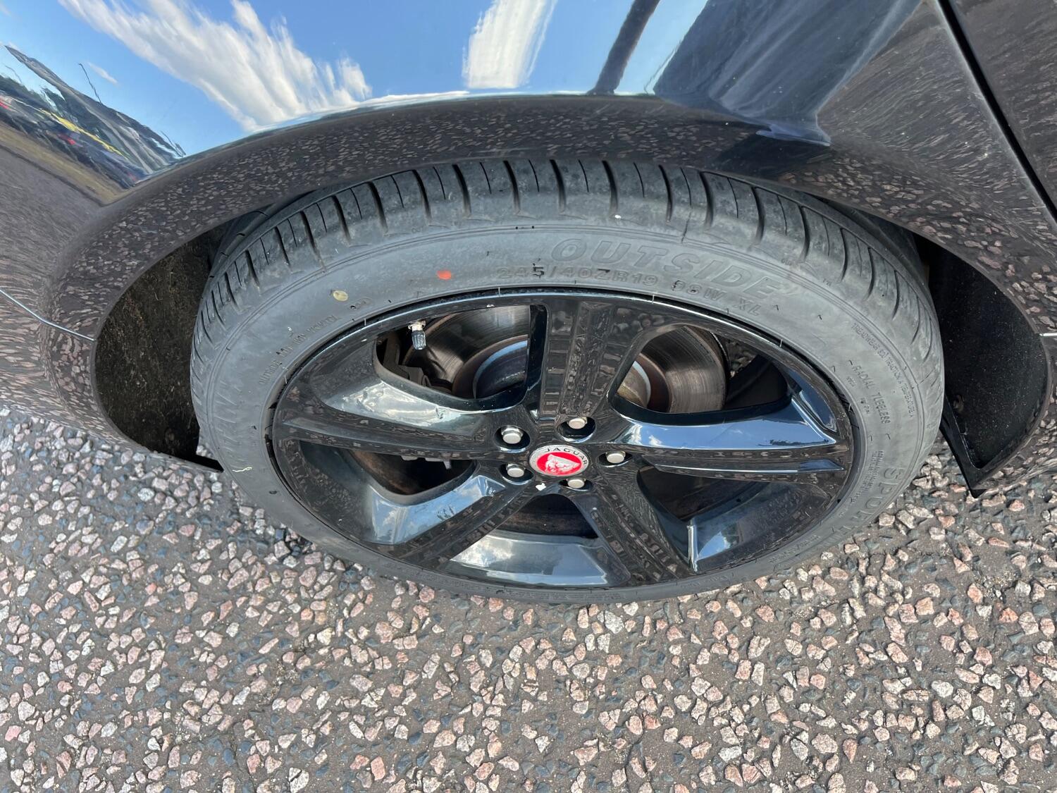 Used Jaguar XF 2018 for sale - 76793467: Photo 11