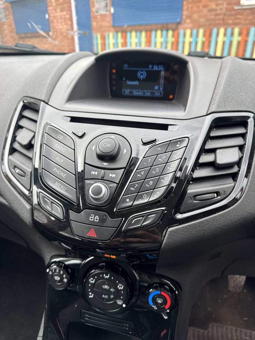 Used Ford Fiesta 2013 for sale - 76517794: Photo 17