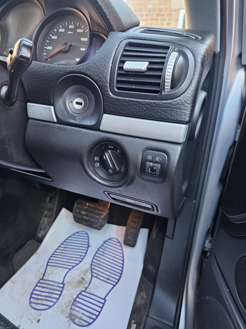 Used Porsche Cayenne 2005 for sale - 77077110: Photo 28