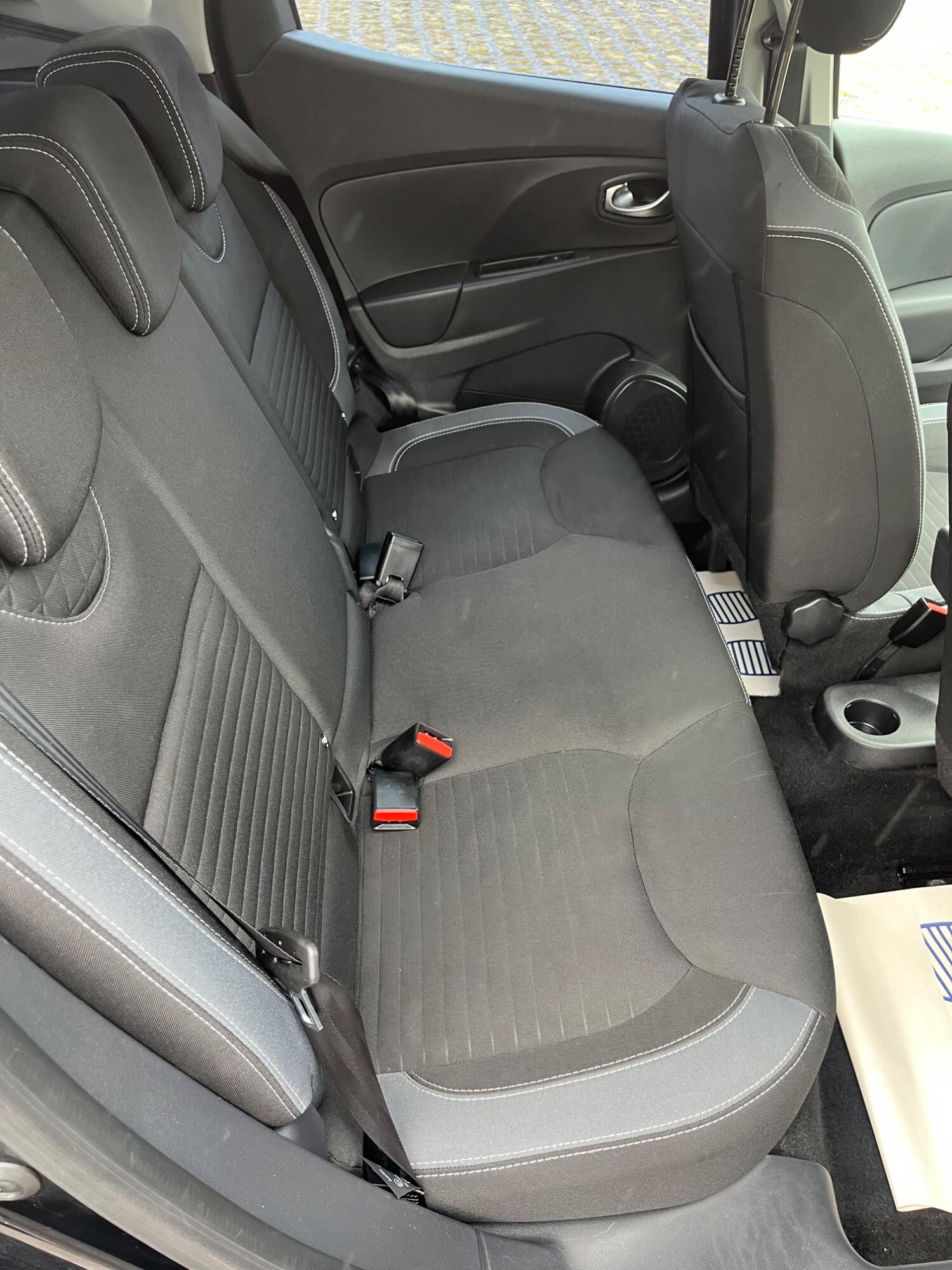 Used Renault Clio 2016 for sale - 76793472: Photo 11