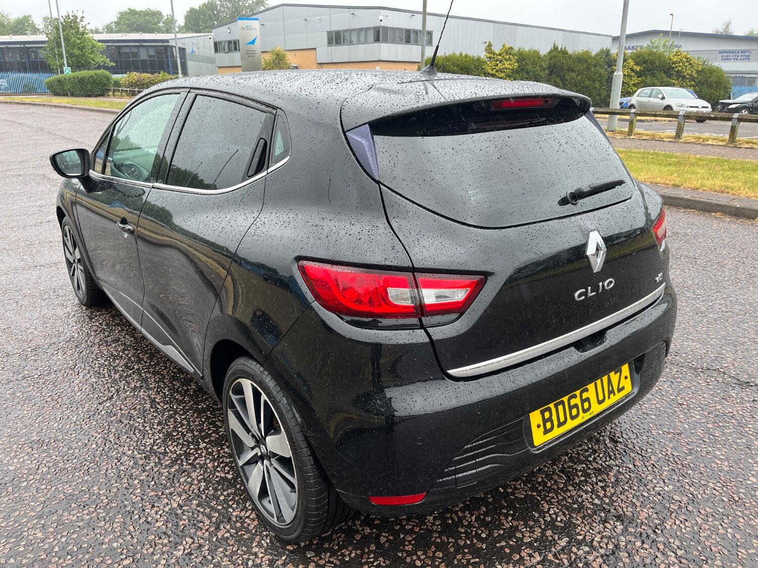 Used Renault Clio 2016 for sale - 76793472: Photo 3