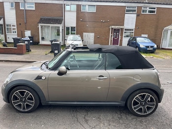Used MINI Convertible 2011 for sale - 76793478: Photo