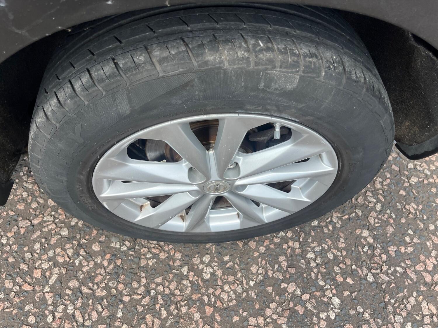 Used Nissan Qashqai 2014 for sale - 76793457: Photo 22