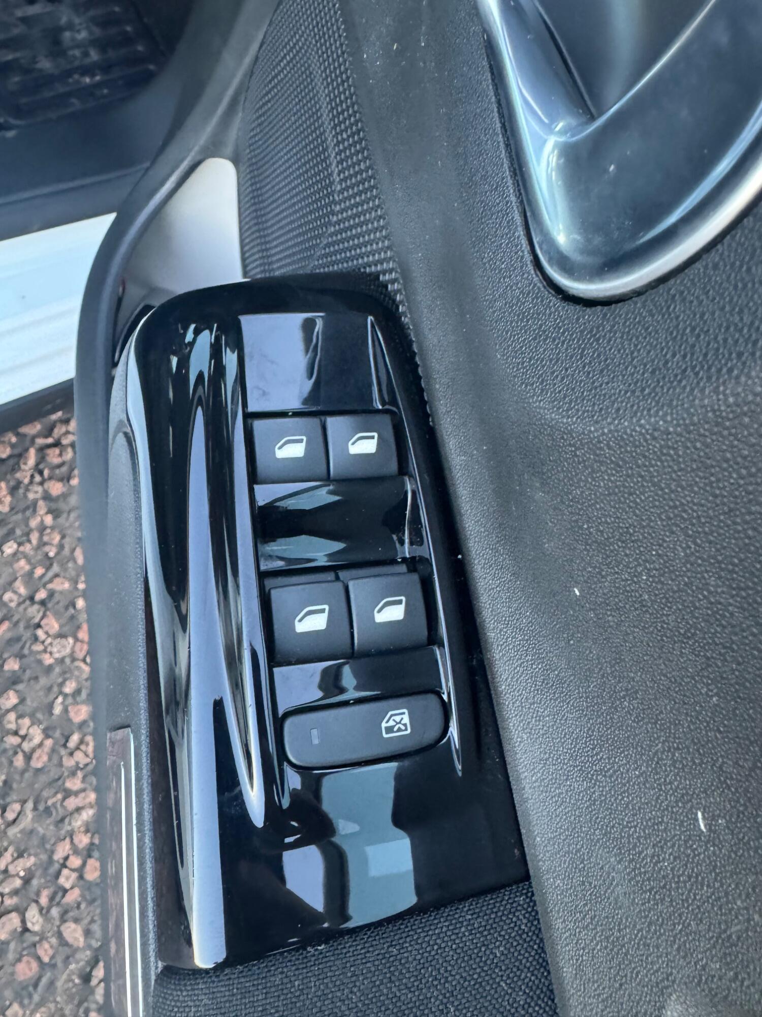 Used Citroen C3 2018 for sale - 76793514: Photo 14