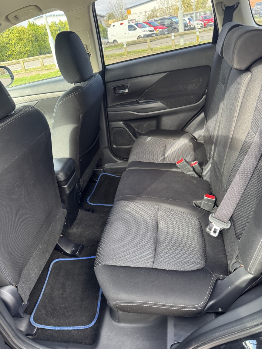 Used Mitsubishi Outlander 2018 for sale - 77897791: Photo 16
