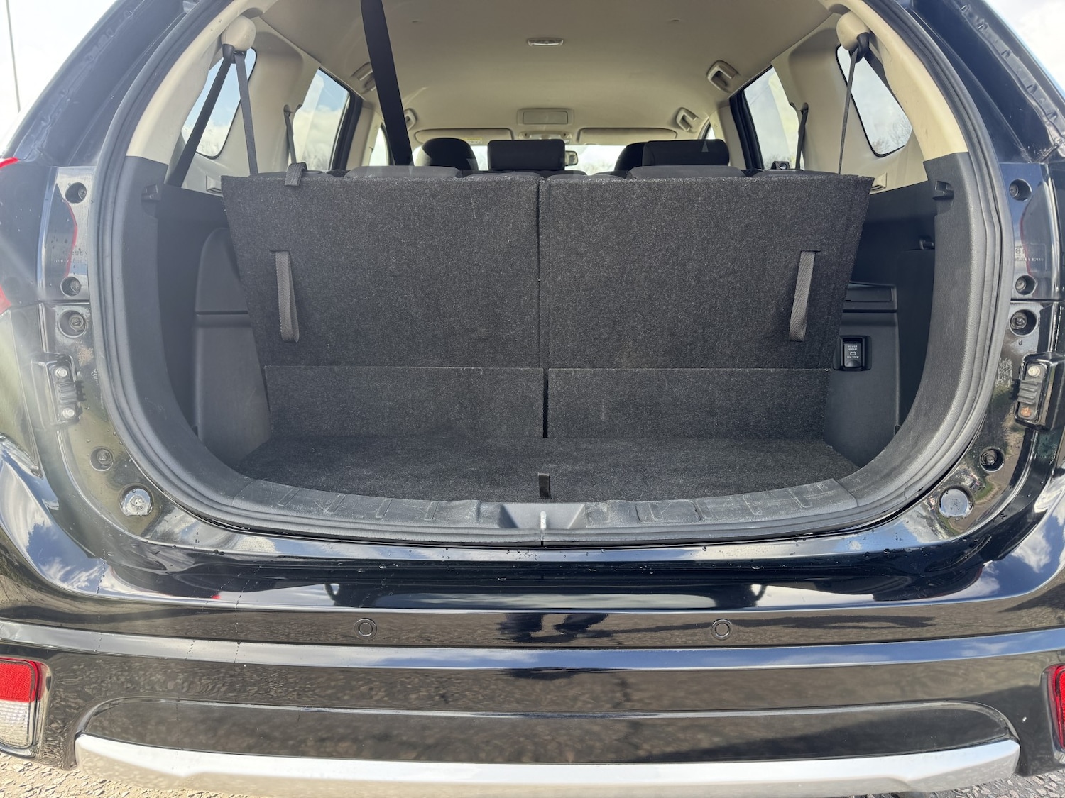 Used Mitsubishi Outlander 2018 for sale - 77897791: Photo 17