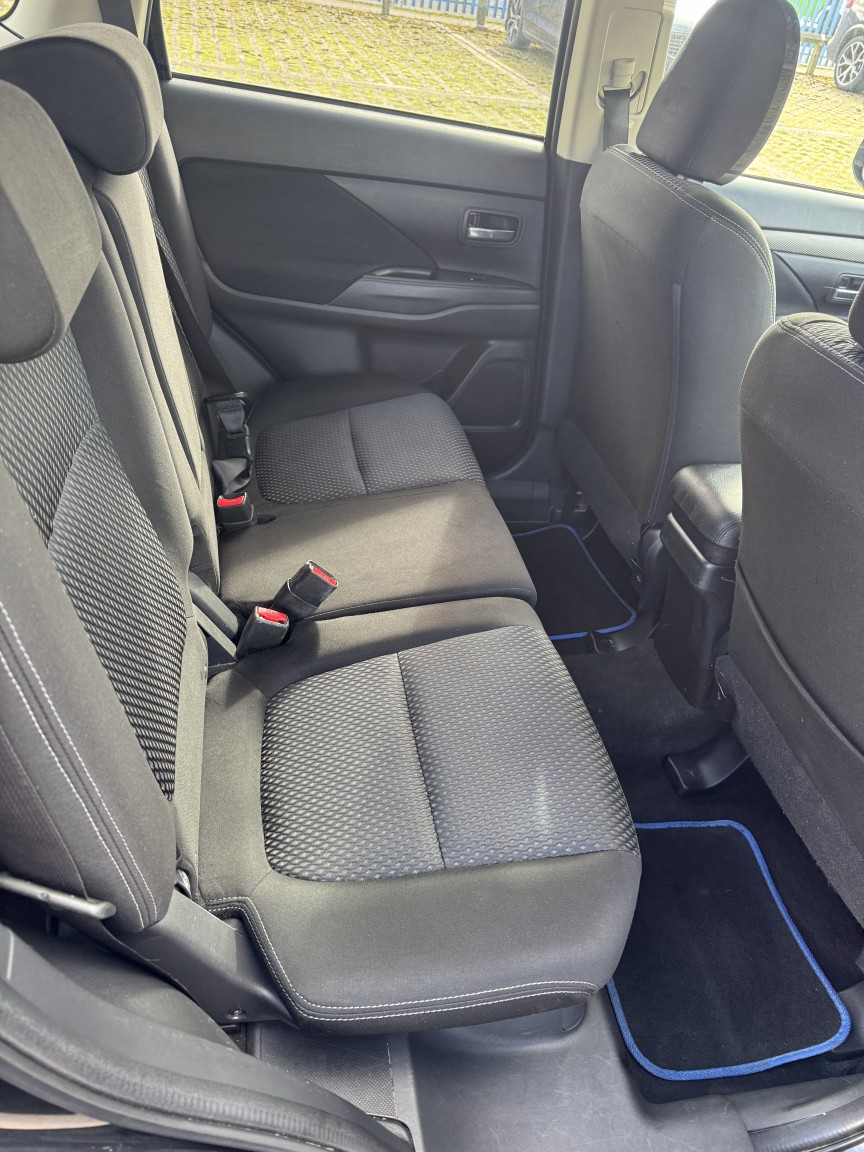 Used Mitsubishi Outlander 2018 for sale - 77897791: Photo 18