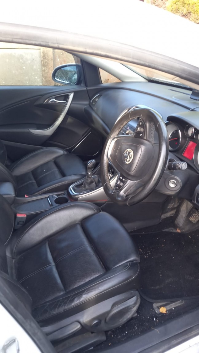 Used Vauxhall Astra 2011 for sale - 76748252: Photo 2