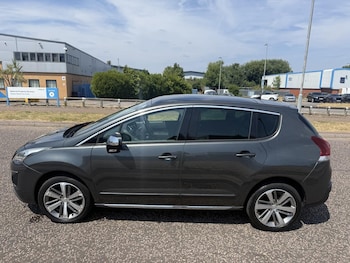 Used Peugeot 3008 2015 for sale - 79234892: Photo