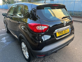 Used Renault Captur 2015 for sale - 75743543: Photo