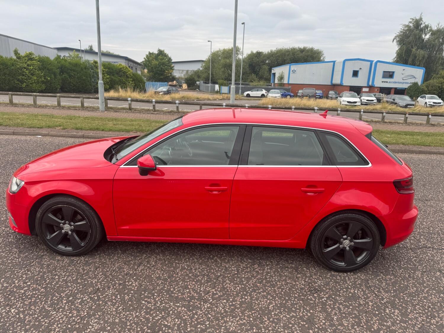 Used Audi A3 2014 for sale - 76030712: Photo 3