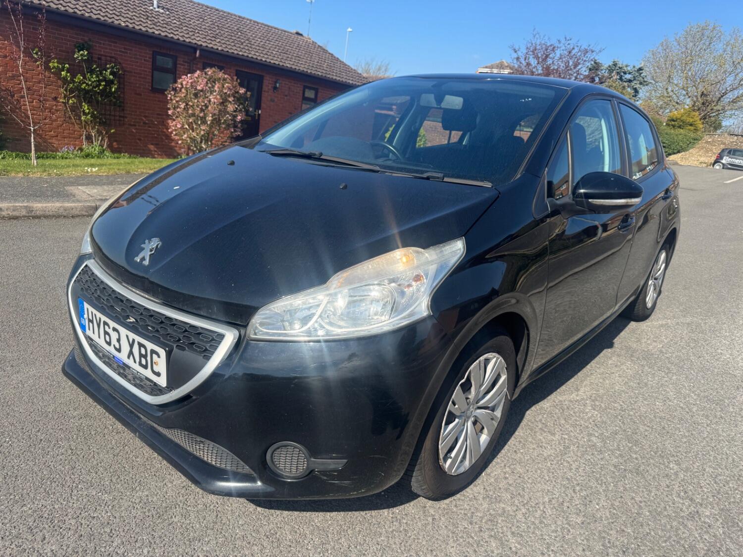 Used Peugeot 208 2013 for sale - 77395167: Photo 8
