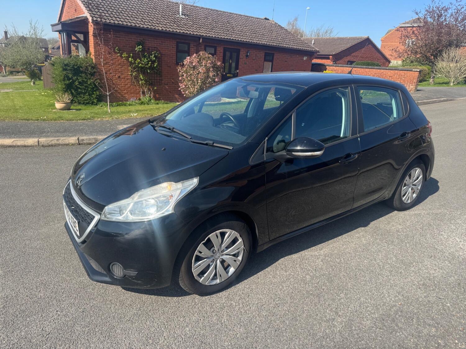 Used Peugeot 208 2013 for sale - 77395167: Photo 9