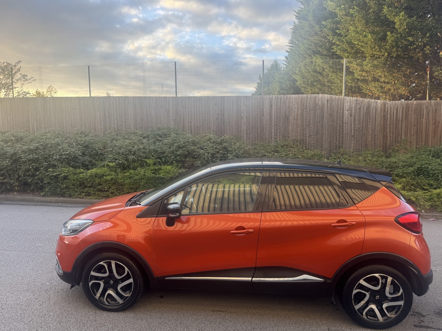 Used Renault Captur 2014 for sale - 77464757: Photo 3