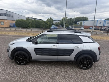 Used Citroen C4 Cactus 2017 for sale - 79328242: Photo