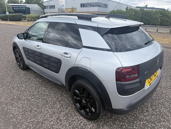 Used Citroen C4 Cactus 2017 for sale - 79328242: Photo