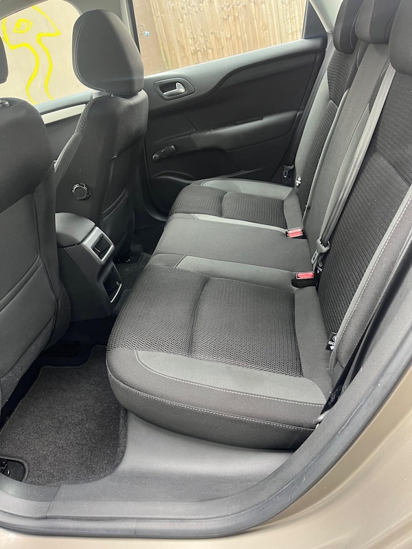 Used Citroen C4 2015 for sale - 76063872: Photo 15