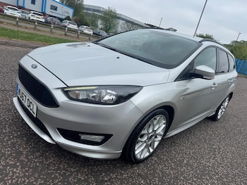 Used Ford Focus 2017 for sale - 77001543: Photo