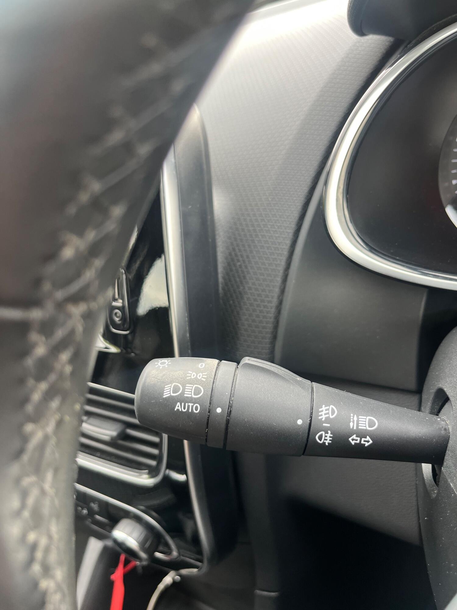 Used Renault Clio 2017 for sale - 76793479: Photo 17