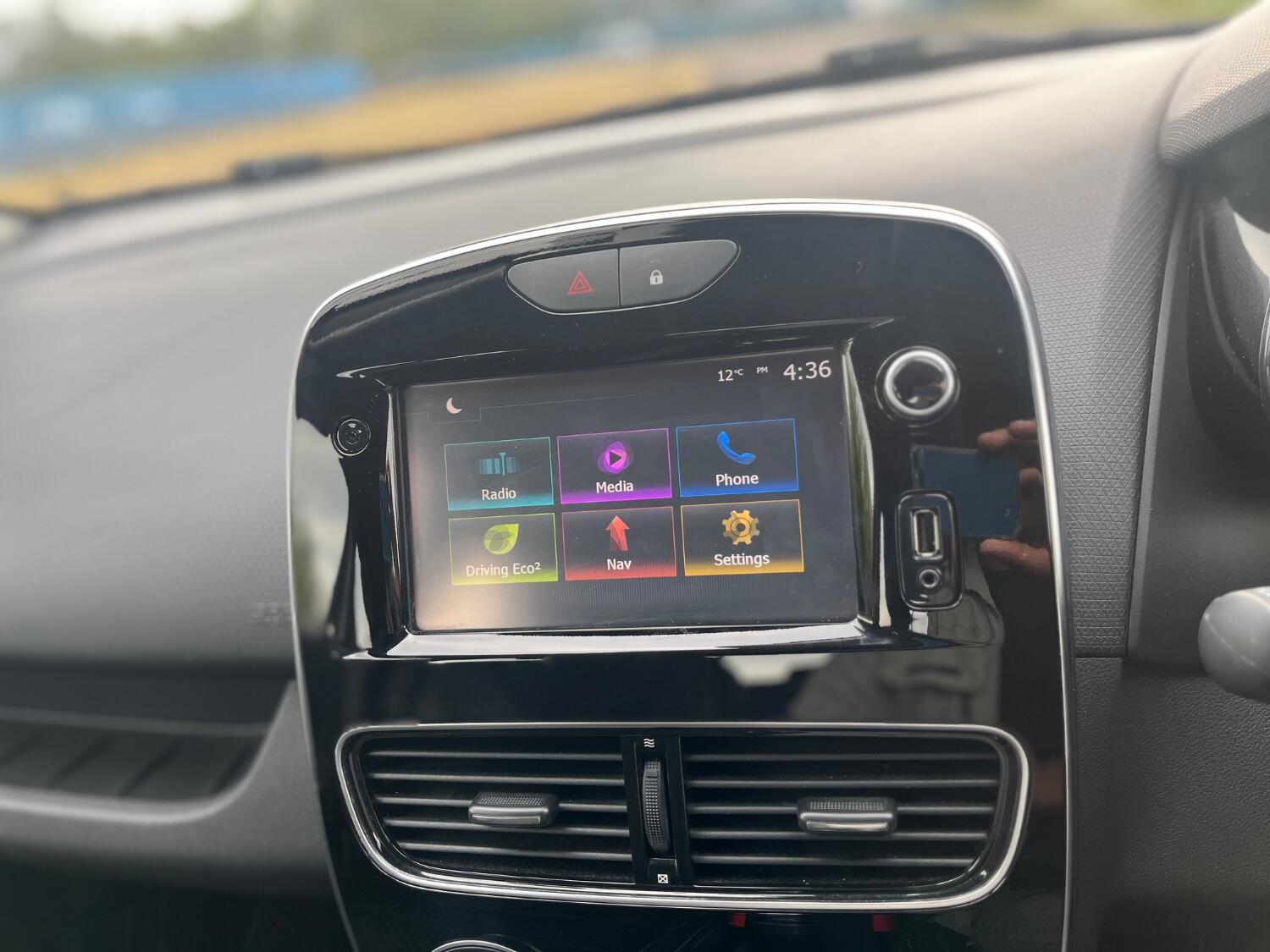 Used Renault Clio 2017 for sale - 76793479: Photo 19