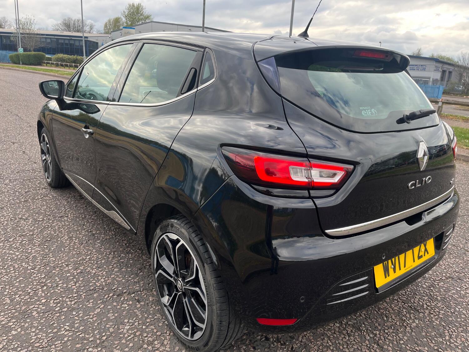 Used Renault Clio 2017 for sale - 76793479: Photo 4