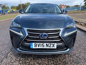 2015 - 2.5 300h Luxury 5-Door