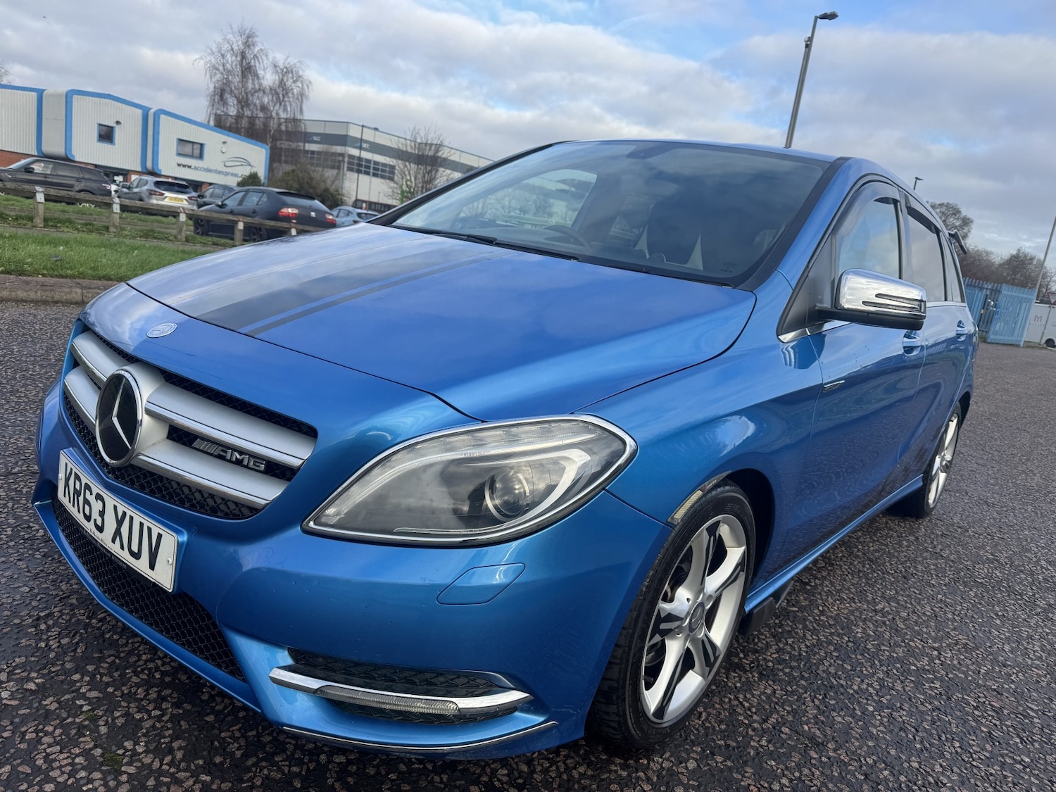 Used Mercedes-Benz B Class 2014 for sale - 76918430: Photo 2