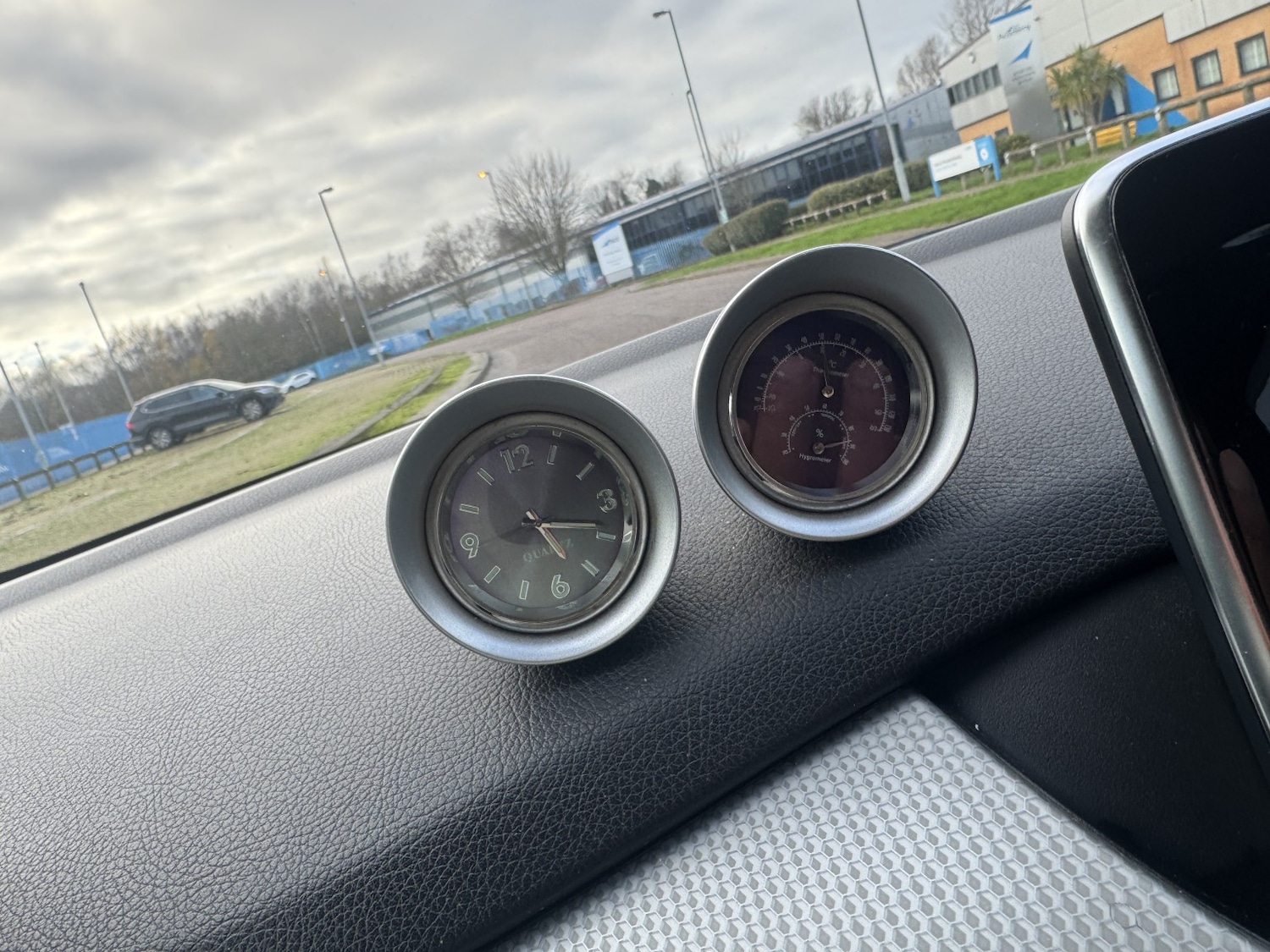 Used Mercedes-Benz B Class 2014 for sale - 76918430: Photo 22