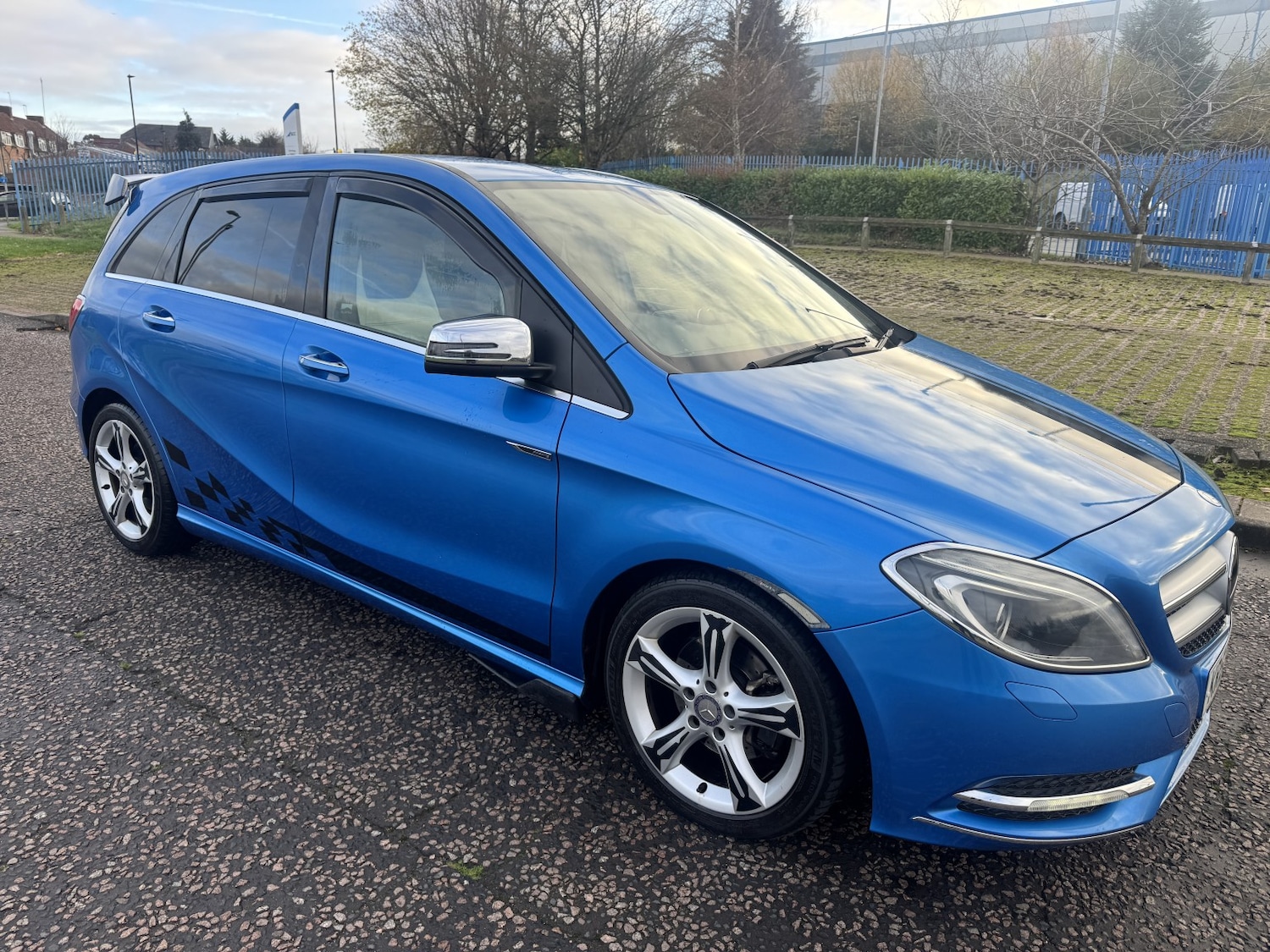 Used Mercedes-Benz B Class 2014 for sale - 76918430: Photo 8