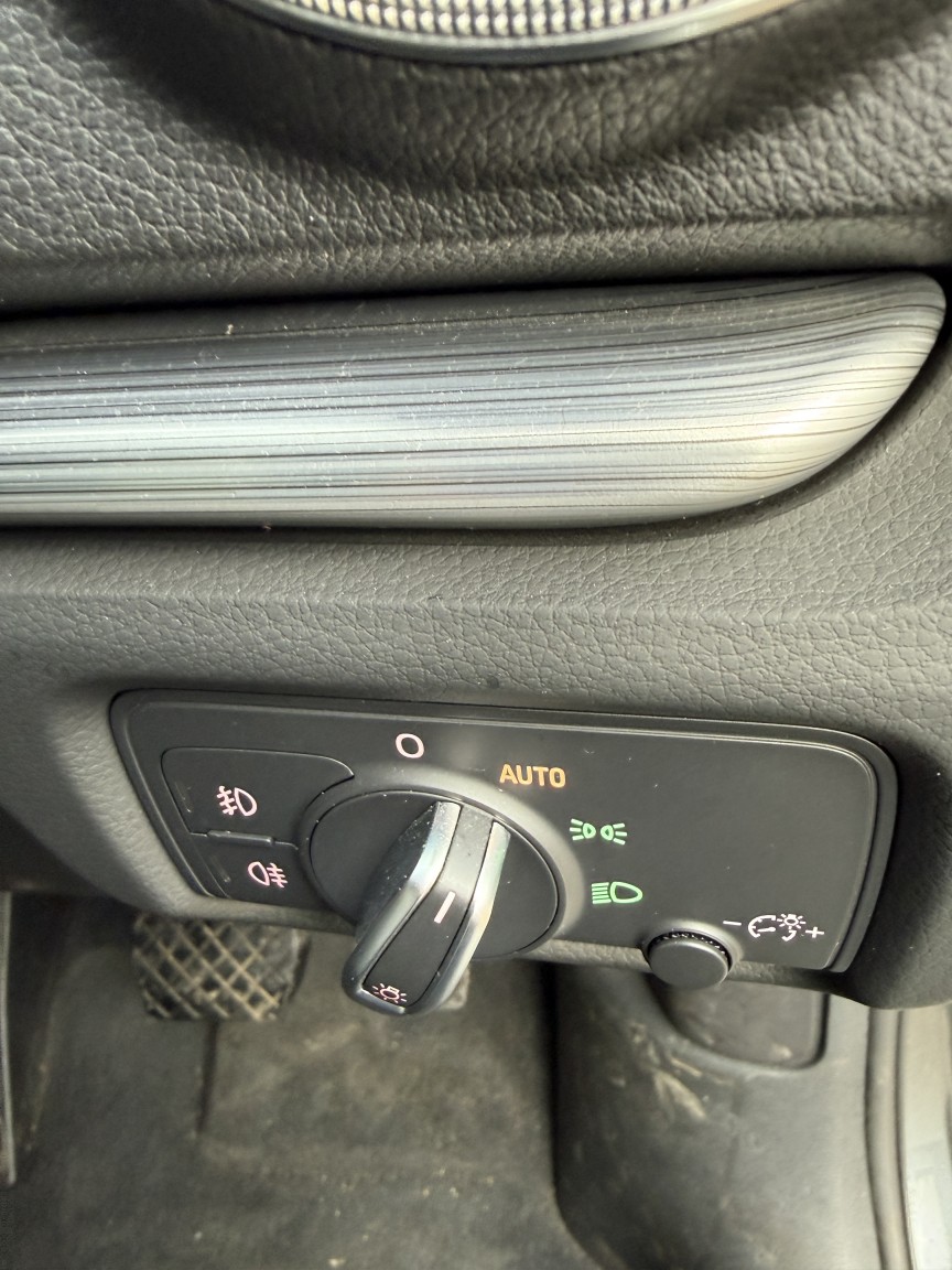 Used Audi A3 2014 for sale - 76436403: Photo 20