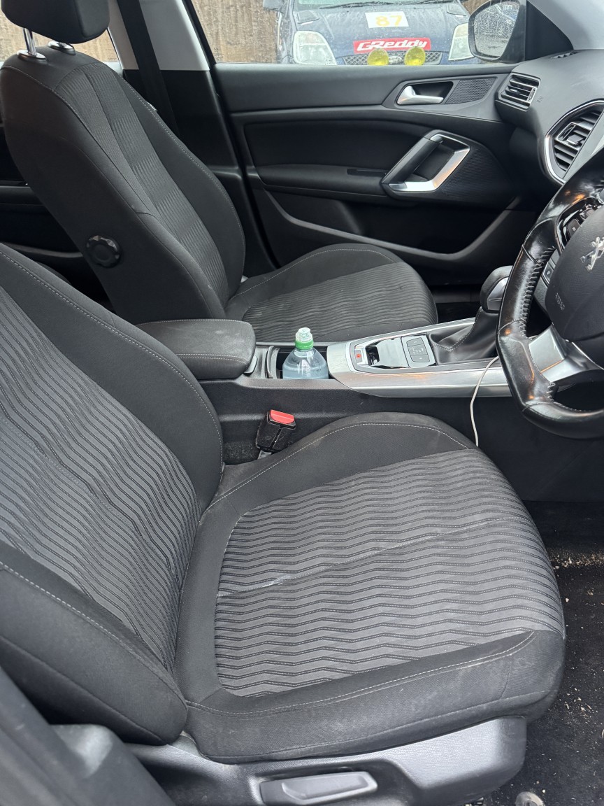 Used Peugeot 308 2015 for sale - 76884819: Photo 13