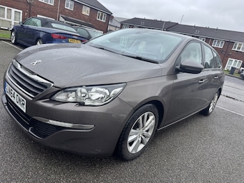 Used Peugeot 308 2015 for sale - 76884819: Photo