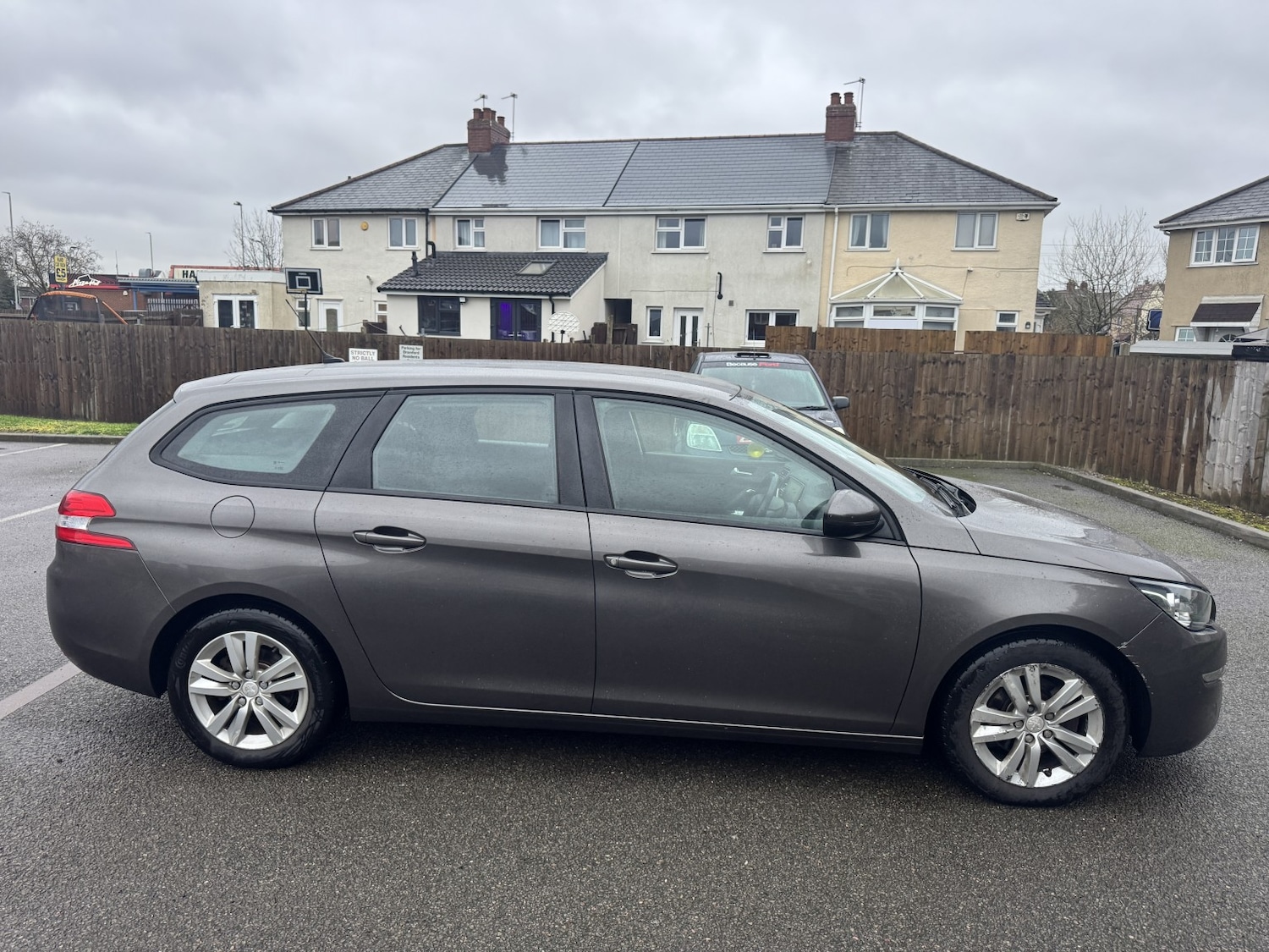 Used Peugeot 308 2015 for sale - 76884819: Photo 7